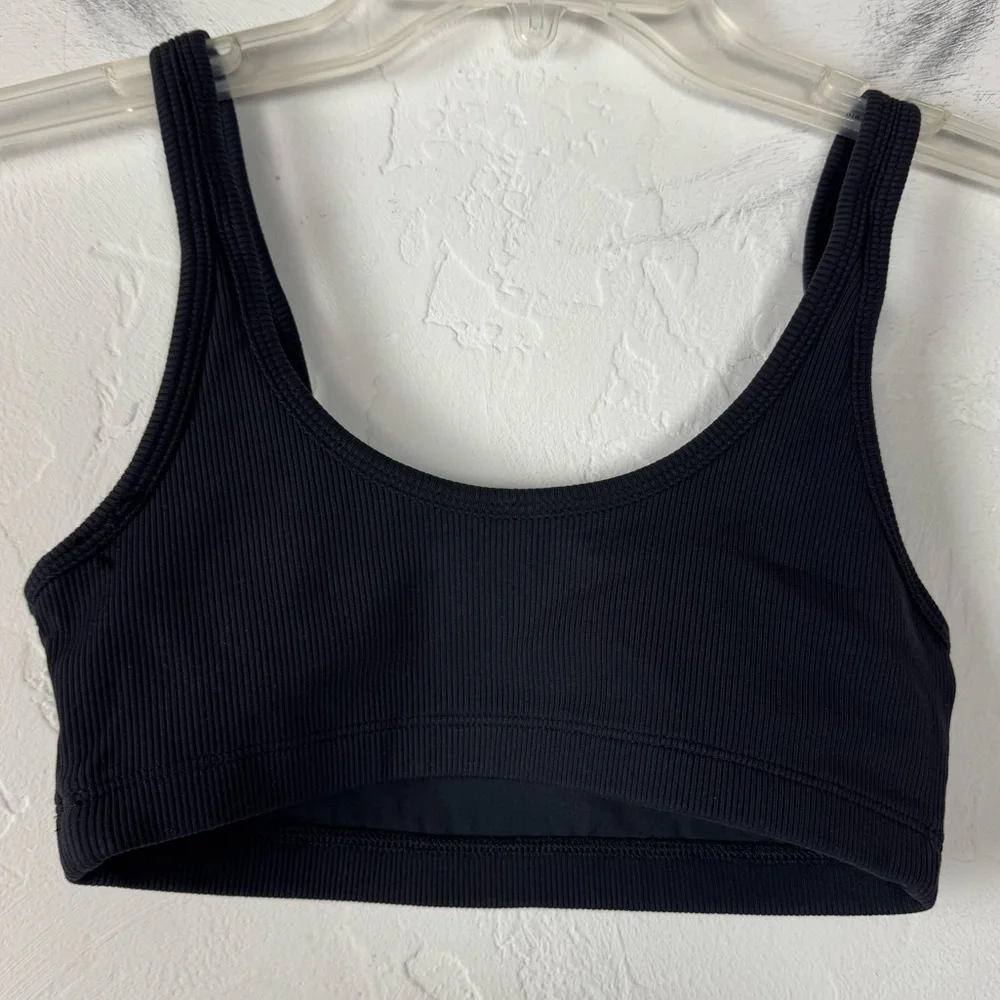 Aritzia TNA Formarib Mini Bra Top Bralette Pull On Crop Shirt Knit Ribbed Black - Picture 2 of 6